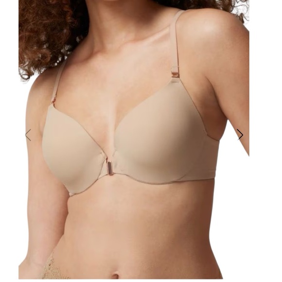 BODIFY
Front-Close Perfect Coverage Bra - Picture 6 of 6